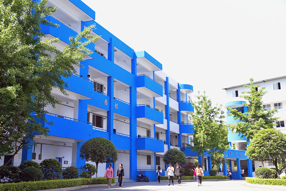 教学楼二角1.jpg